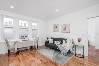 48 Ashford St, Unit B4 in Boston, MA - Foto de edificio - Building Photo