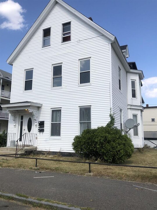 183 Cartier St in Manchester, NH - Building Photo