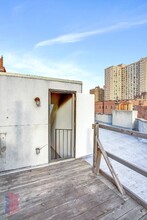 209 E 25th St, Unit 5A in New York, NY - Building Photo - Building Photo