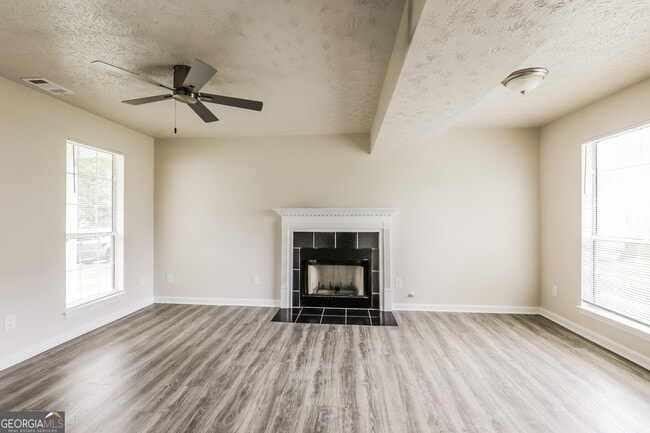 7282 Williamsburg Dr in Riverdale, GA - Building Photo - Building Photo