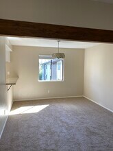 2055 Sierra Rd, Unit #12 in Concord, CA - Foto de edificio - Building Photo