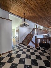 8145 S White Oak Dr in Oak Creek, WI - Foto de edificio - Building Photo