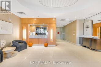 840 Queens Plate Dr in Toronto, ON - Building Photo - Building Photo