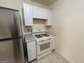 5849 Eagles Crossing Ln in Riverdale, GA - Building Photo - Building Photo