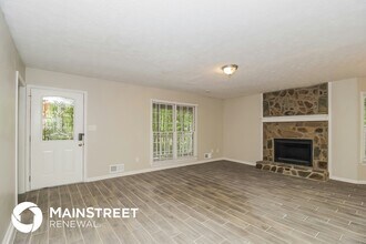 345 Justin Dr in Dallas, GA - Building Photo - Building Photo