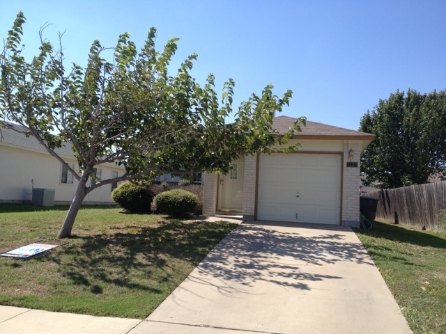 1503 Grey Fox Trail in Killeen, TX - Foto de edificio