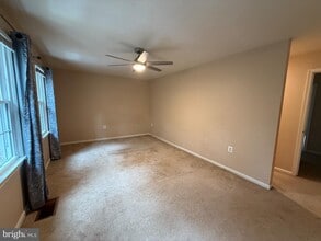 5844 Kara Pl in Burke, VA - Building Photo - Building Photo