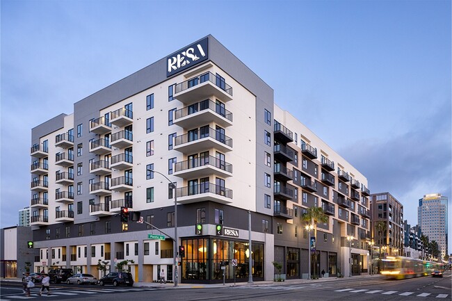 Resa Long Beach