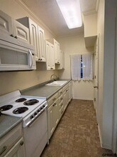 110 E Mission Ave in Bellevue, NE - Foto de edificio - Building Photo