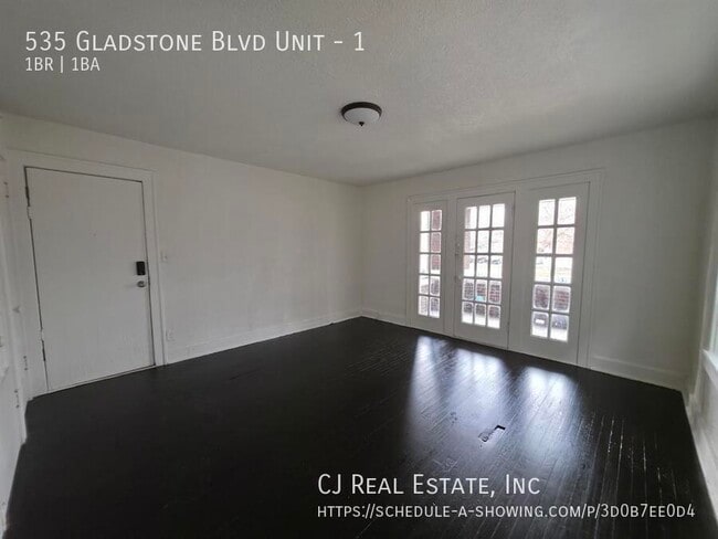 535 Gladstone Blvd in Kansas City, MO - Building Photo - Building Photo