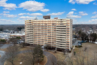 Barclay Towers in Cherry Hill, NJ - Building Photo - Building Photo