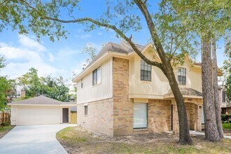 8431 Pines Pl Dr in Humble, TX - Building Photo - Building Photo