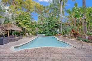 1115 4th St in Davie, FL - Building Photo