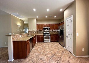 200 E Placita Nubes Blancas in Sahuarita, AZ - Building Photo - Building Photo