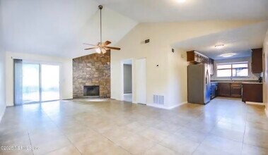 3482 Docksider Dr N in Jacksonville, FL - Building Photo - Building Photo