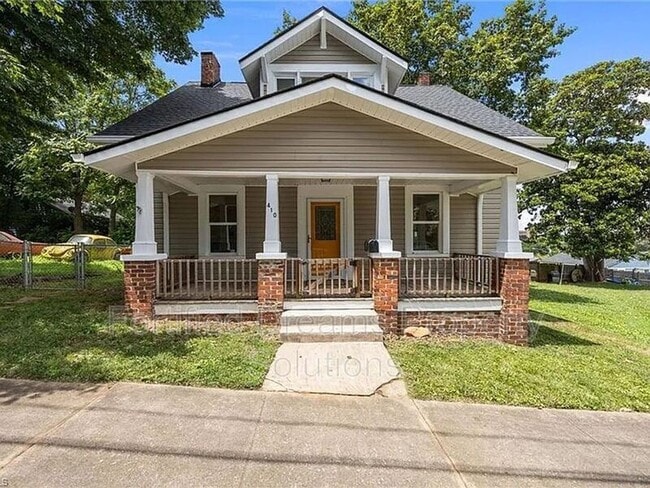 property at 410 Beaumont St SW