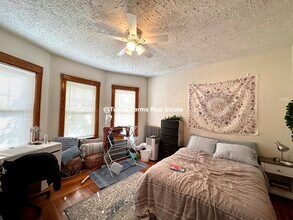 30 Adams St, Unit B in Medford, MA - Building Photo - Building Photo