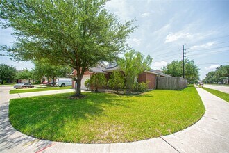 20219 Suncoast Dr in Katy, TX - Building Photo - Building Photo