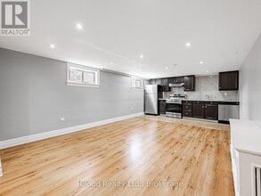 58 Janet Blvd in Toronto, ON - Building Photo - Building Photo