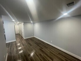 2832 Saxton Rd in Philadelphia, PA - Building Photo