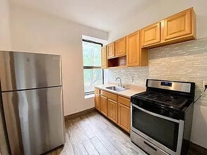 301 W 141st St in New York, NY - Building Photo - Building Photo