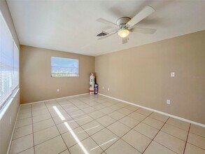 5001 Bell Meade Dr in Sarasota, FL - Building Photo - Building Photo