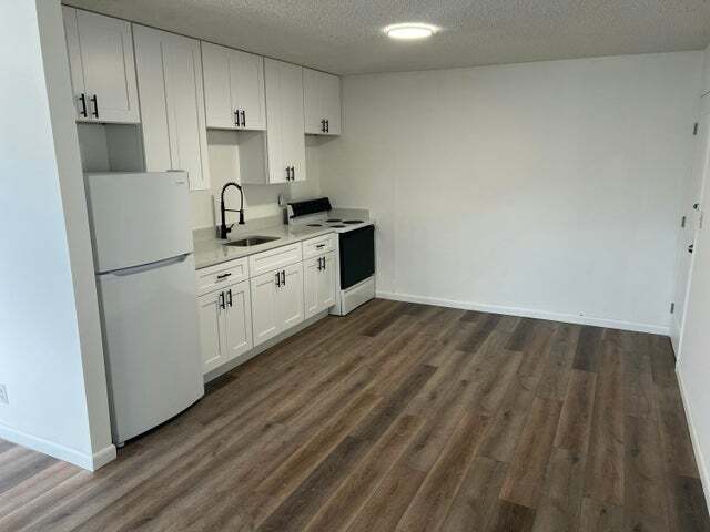property at 603 Clear Lake Ave