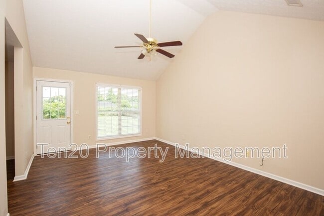 property at 39 Farmbrook Dr