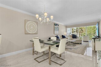 234 Banyan Blvd in Naples, FL - Building Photo - Building Photo