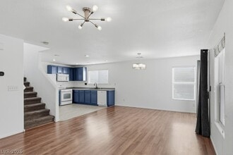 541 Penzance Ct in Las Vegas, NV - Building Photo - Building Photo