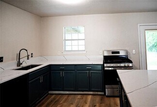 2804 E 15th St in Plano, TX - Building Photo - Building Photo