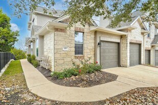 101 Aria Rdg in Austin, TX - Building Photo