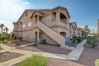 5751 E Hacienda Ave in Las Vegas, NV - Building Photo - Building Photo