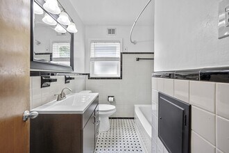 2226 E Farnum Ave in Royal Oak, MI - Building Photo - Building Photo