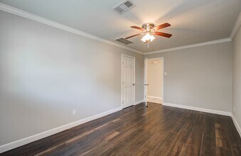 11403 Braewick Dr in Houston, TX - Building Photo - Building Photo