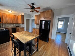 28 Goldsmith St in Boston, MA - Building Photo - Building Photo