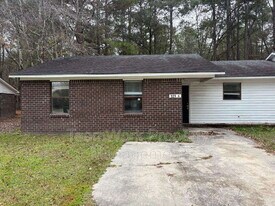 121 Canvasback Dr in Summerville, SC - Building Photo