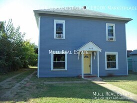 605 E Springer Ave in Guthrie, OK - Building Photo