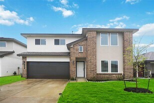 303 William Ln in Arcola, TX - Building Photo