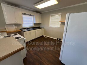 201 Lowdermilk St in Greensboro, NC - Foto de edificio - Building Photo