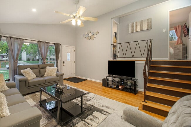 506 Wilson Ave, Unit SI ID1285071P in Glen Ellyn, IL - Building Photo - Building Photo