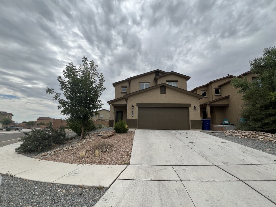 2435 Sorral Way SW in Albuquerque, NM - Building Photo