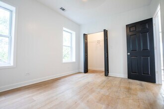 7435 S Euclid Ave in Chicago, IL - Building Photo - Building Photo