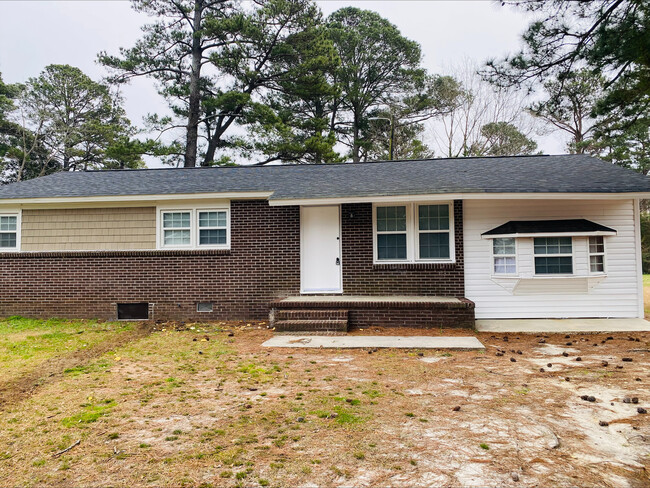property at 1504 N Rocky Way Dr