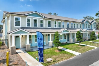 The Canopy Townhomes in Tampa, FL - Foto de edificio - Building Photo