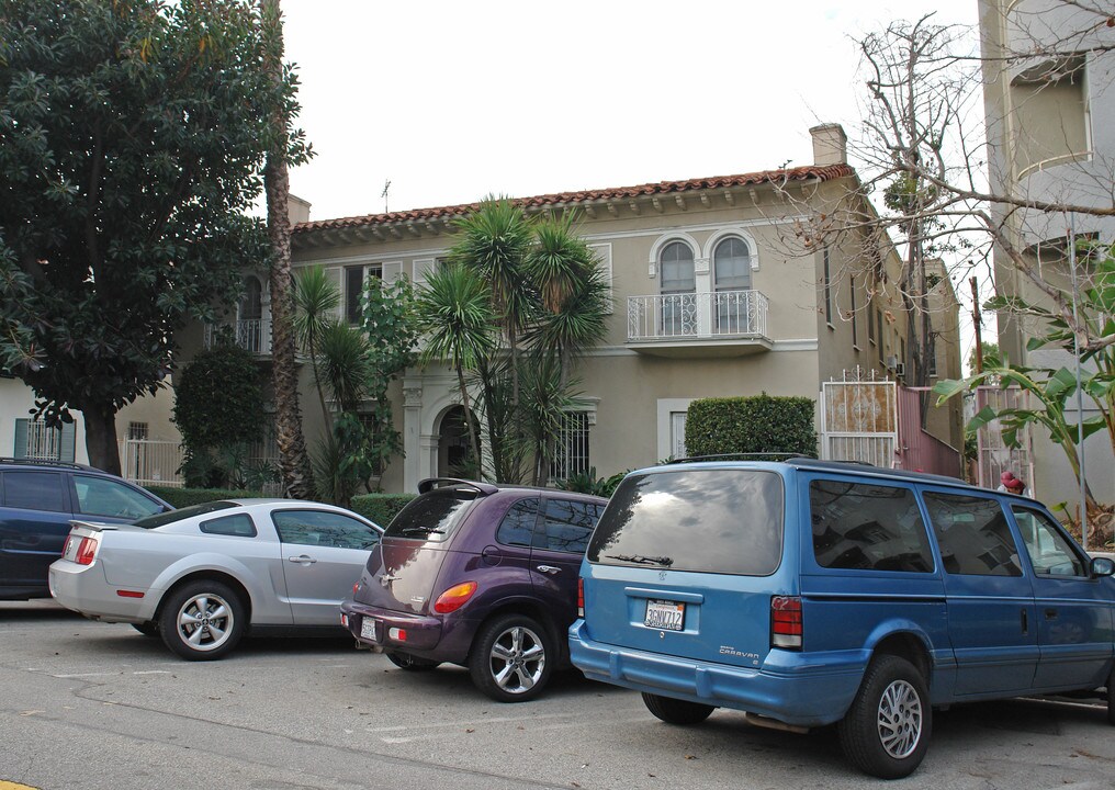 445 S Detroit St in Los Angeles, CA - Building Photo