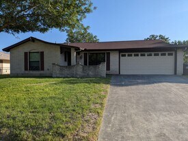6618 Cloverbend St in San Antonio, TX - Building Photo