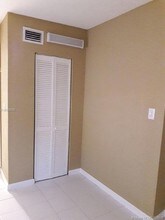 141 W 6th St in Hialeah, FL - Building Photo - Building Photo