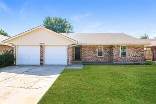 10408 Glascow Dr in Yukon, OK - Building Photo