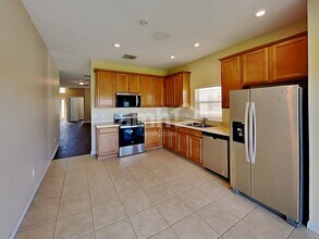 2215 Victoria Falls Dr in Orlando, FL - Building Photo - Building Photo